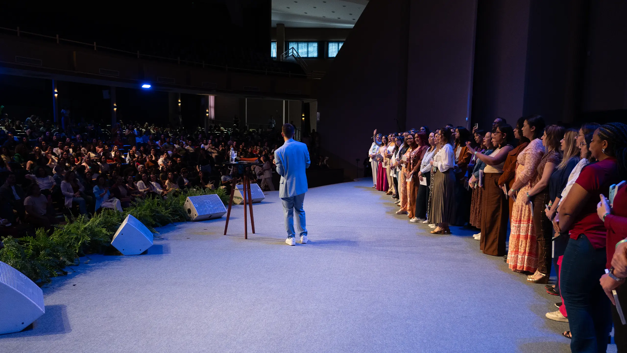 Alunos do Divinamente em evento presencial